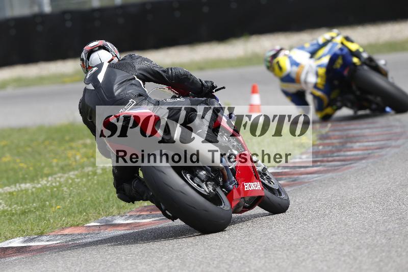 Archiv-2025/36 27.07.2025 PROMAX  ADR/Gruppe rot/unklar